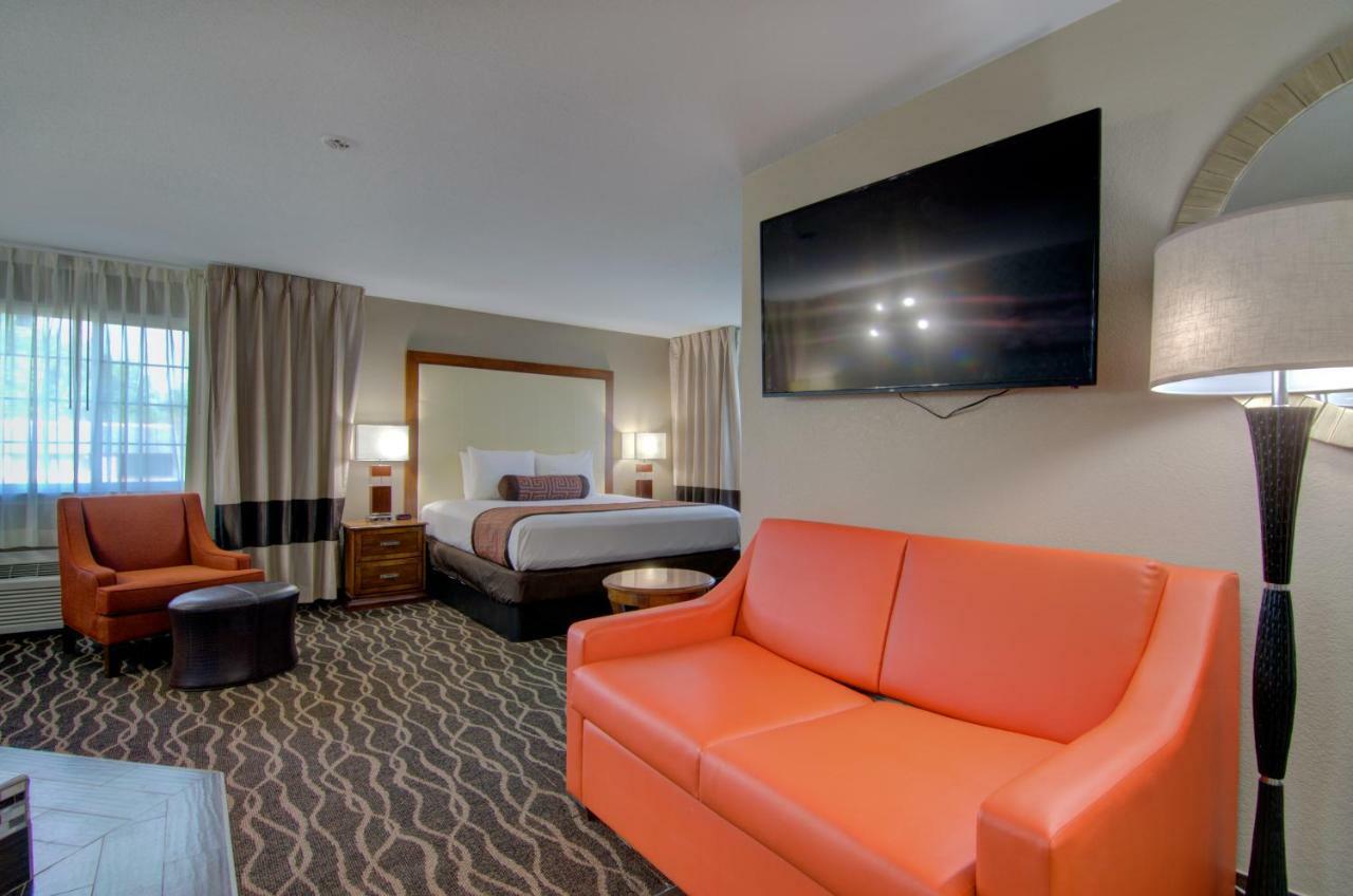 Westbridge Inn And Suites Centerville 외부 사진